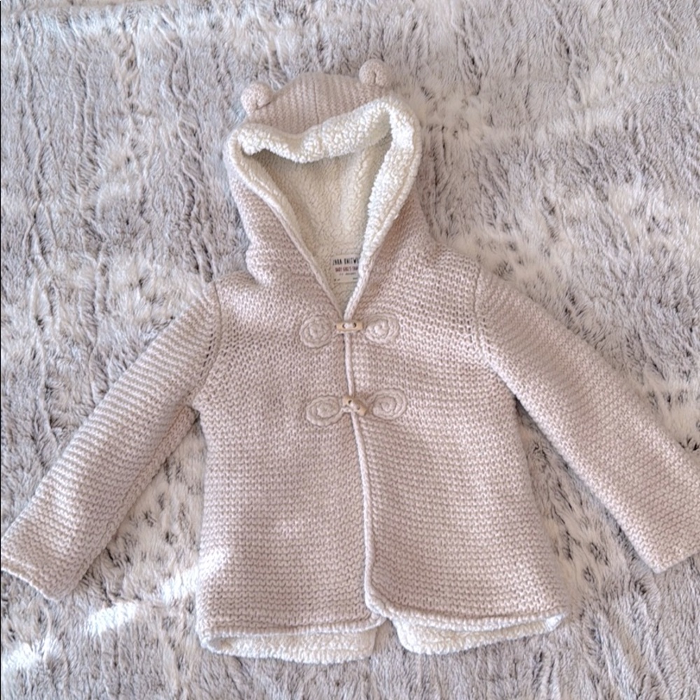 Zara Knitwear Sherpa Wood Button Closure